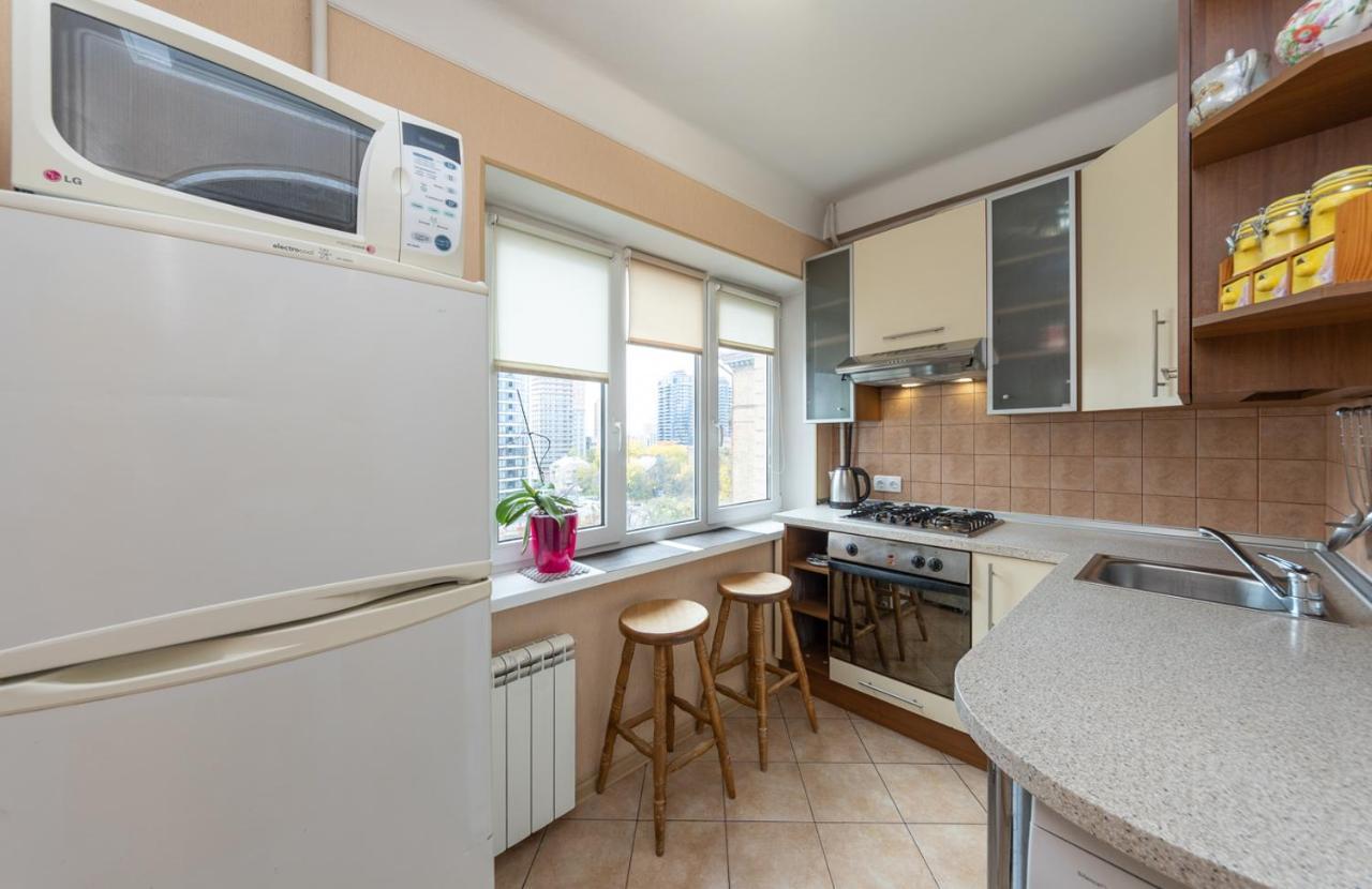 1 Bedroom Apart Near Metro Pecherska Kyiv Exterior photo